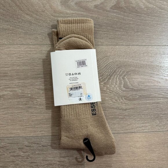 FW19 Essentials Fear of God Front Logo Crew Socks - Picture 2 of 2